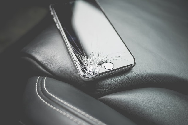 Jak zabezpieczyć ekran swojego telefonu? Rodzaje i metody ochrony ekranu.
