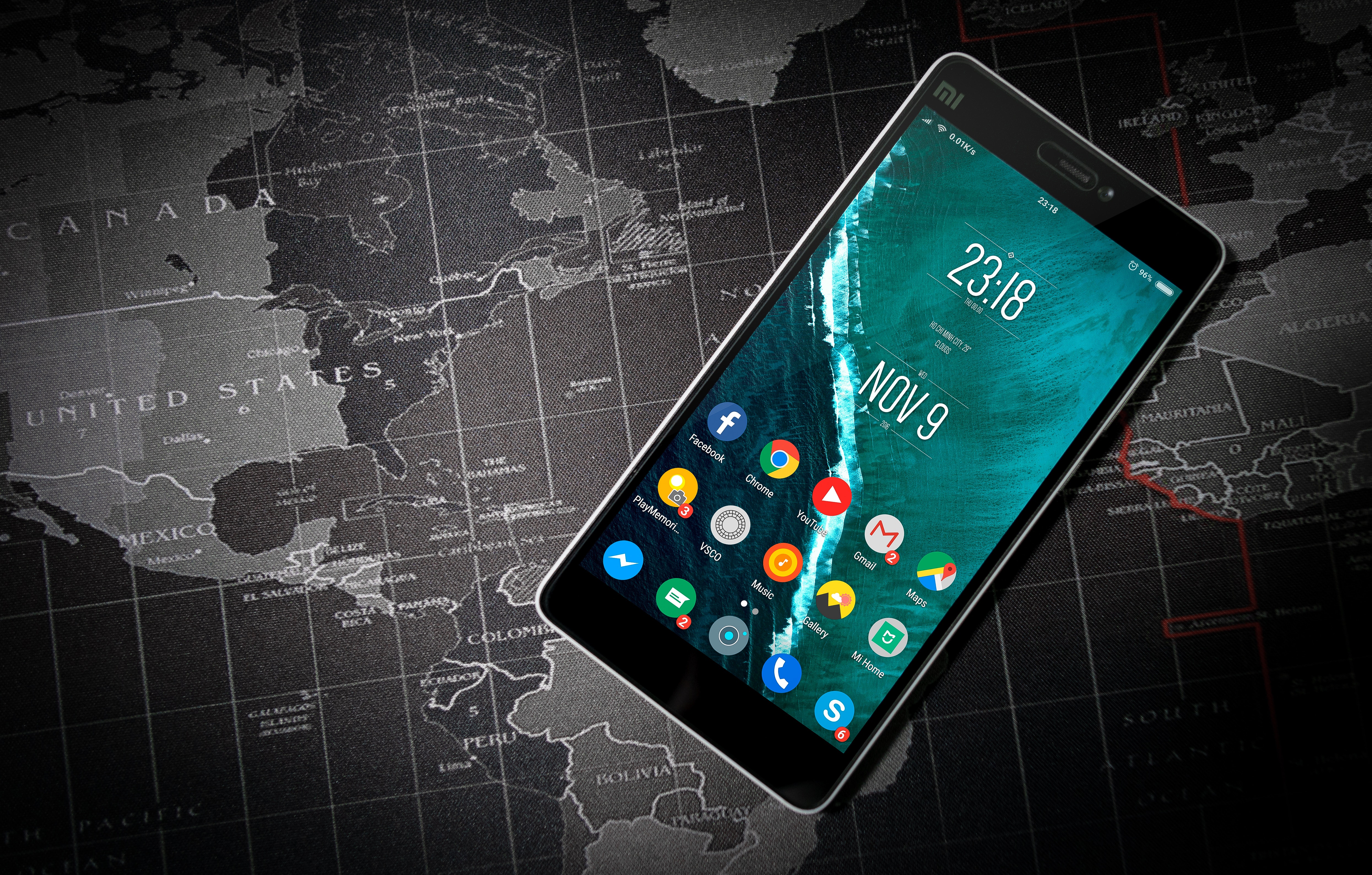 Czym się różnią nakładki systemowe od czystego androida