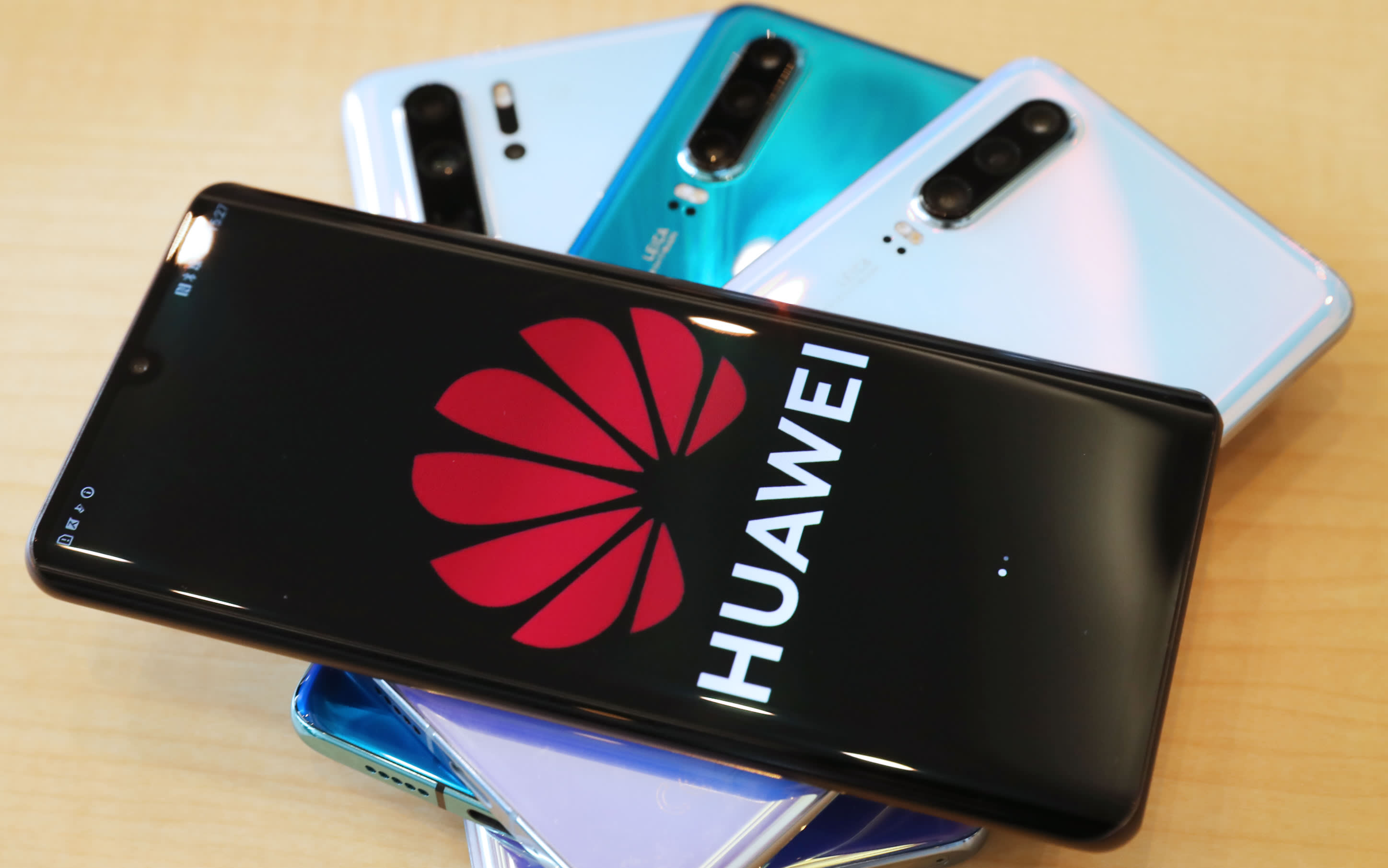 Nowości w ofercie smartfonów marki Xiaomi, Huawei
