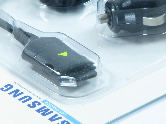 Original Chargeur Carphone SAMSUNG E720 Z500 CCH200WBE 