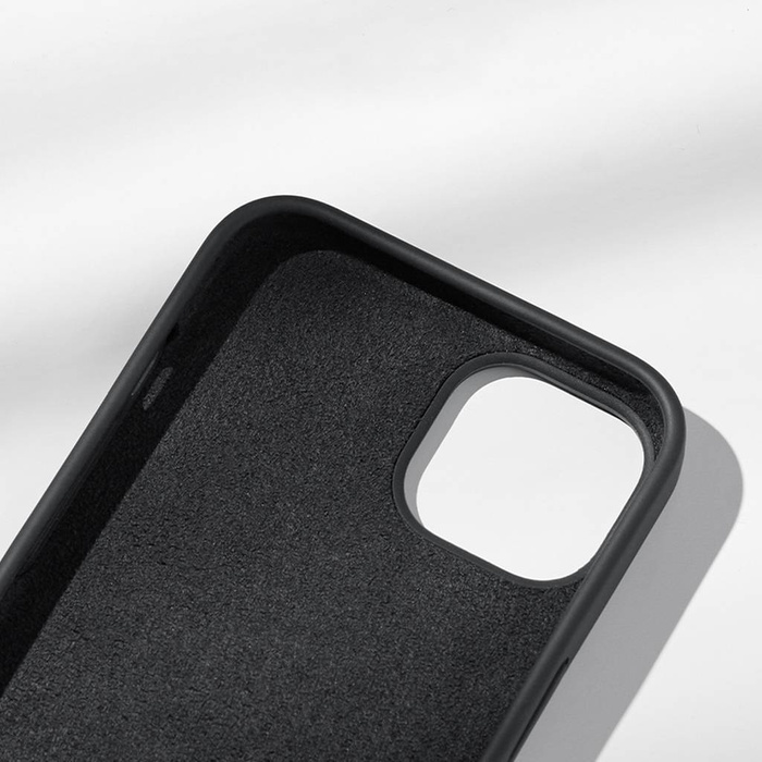 Ugreen LP626 Funda protectora de silicona sedosa Funda de teléfono de silicona flexible de goma para iPhone 14 Plus Negro (90920)