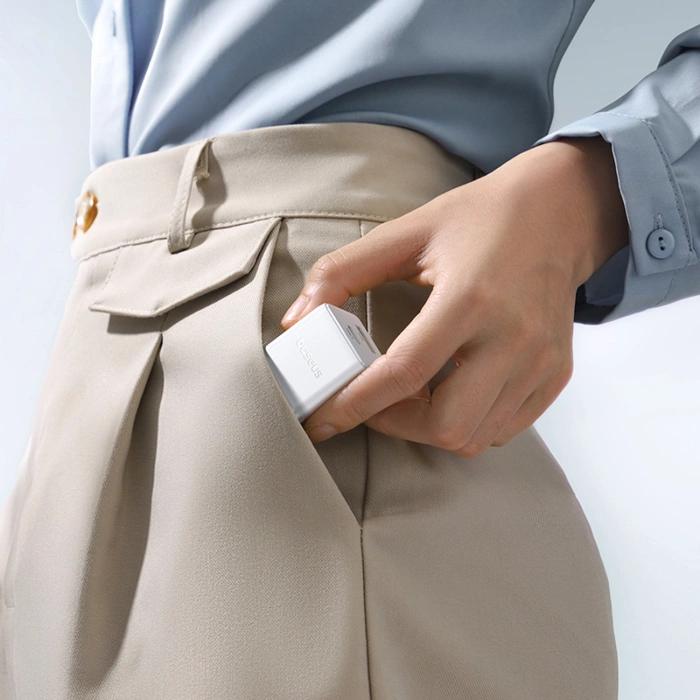 Baseus Palm 30W USB-C USB-A Wandladegerät - Weiß