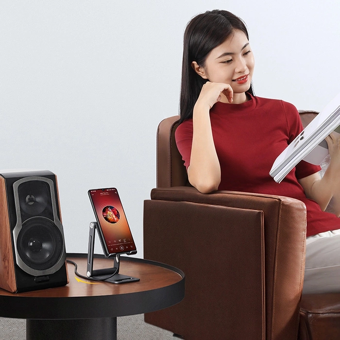 Uzelený Kábel audio kábel 3,5 mm mini jack - 2RCA 2 m čierny (AV116 10584)