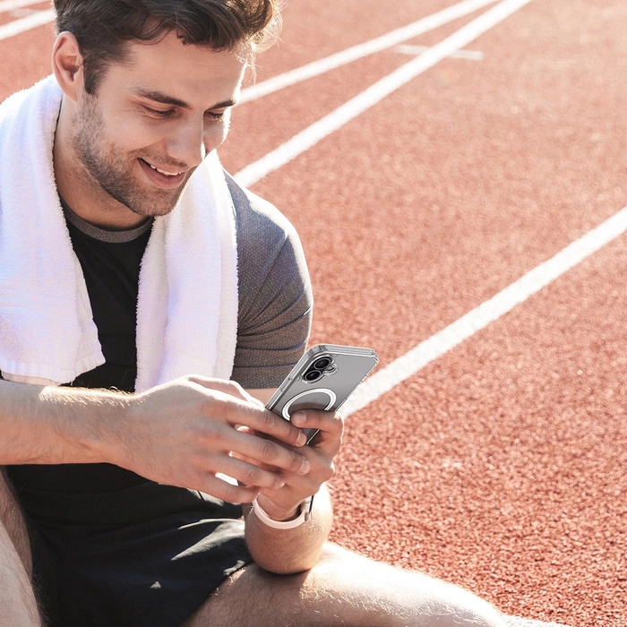 Dux Ducis Clin Mag case with MagSafe for iPhone 16 - transparent