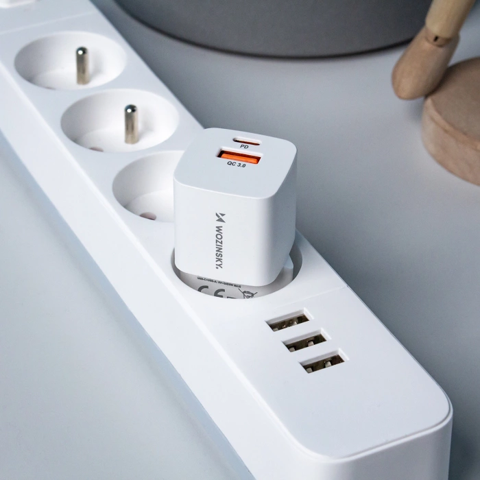 Wozinsky CMWCW 20W USB-C / USB-A Wandladegerät - Weiß