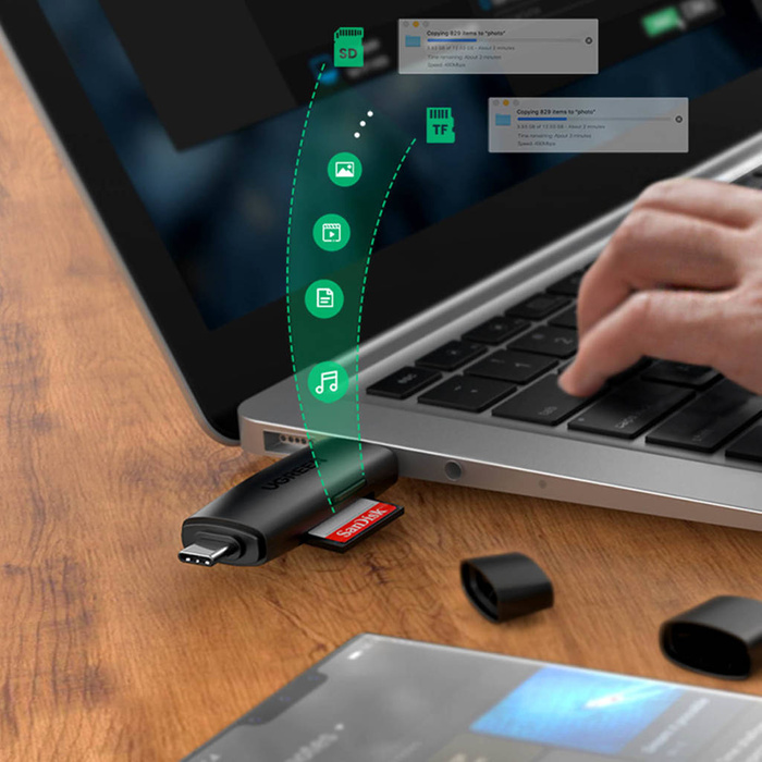 Adattatore Ugreen di schede SD / micro SD (USB-A / USB-C) nero (CM304)