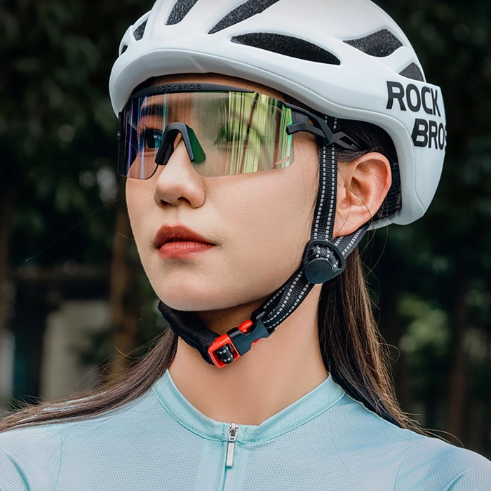 Rockbros Photochrome Fahrradbrille mit UV-Schutz und Korrektureinsatz - Schwarz