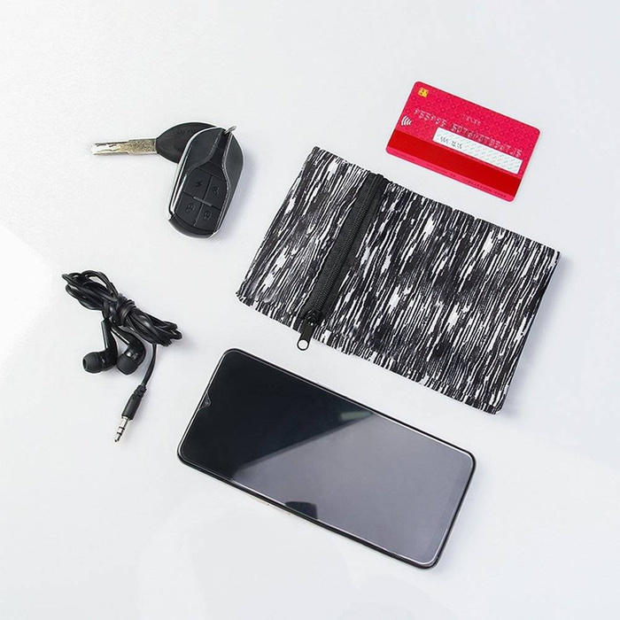 Stoffarmband am Arm für Lauffitness, camo blue