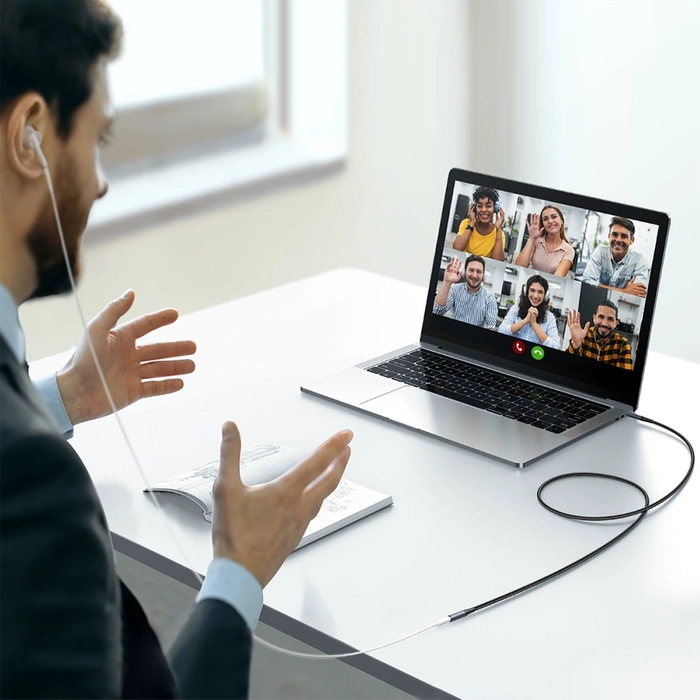 Stereofonní audio kabel Joyroom AUX 3,5 mm mini jack (samec) - mini jack (samice) 1,2 m černý (SY-A09)