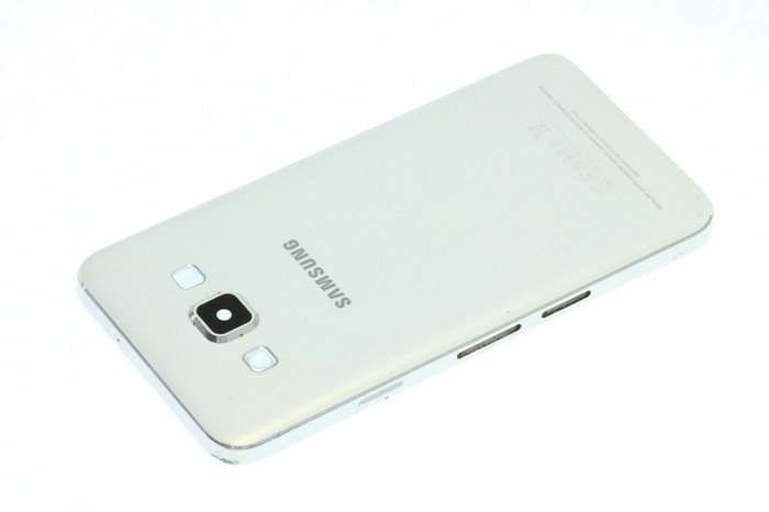 Original SAMSUNG Galaxy A3 White Grade B Battery Door