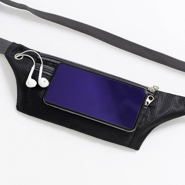 Ceinture de course pochette à reins sur coque sur téléfono portable avec une sortie sur casque noir