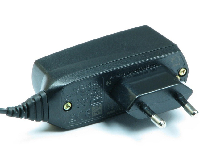 Chargeur NOKIA 6300 N8 E51 E52 E71 E65 N73 N95 AC-4E Network Original New