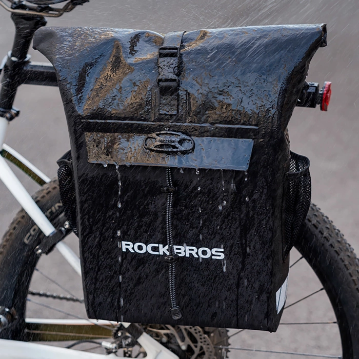 Rockbros Fahrradtasche mit Rucksackfunktion, wasserdicht, mit Helmbefestigung 18l - Schwarz
