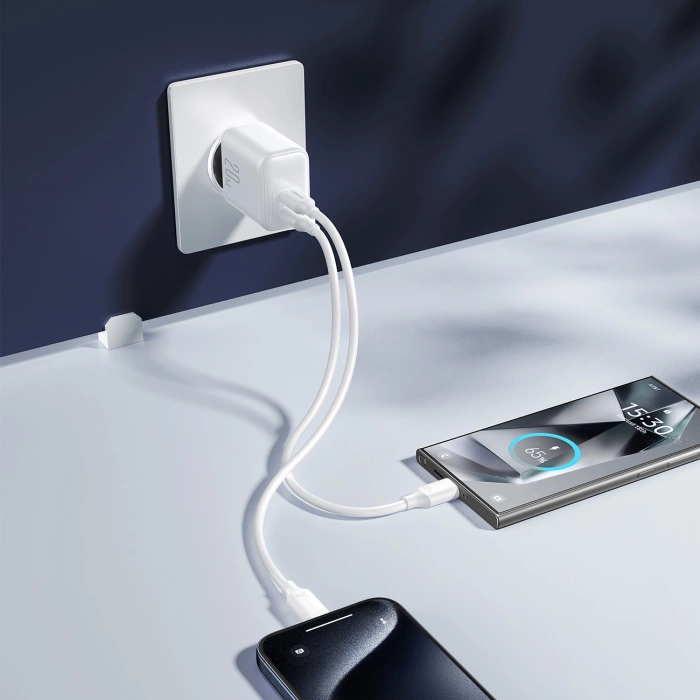Joyroom JR-TCF12 Netzladegerät 2x USB-C 20W PD / QC 3.0 - Weiß