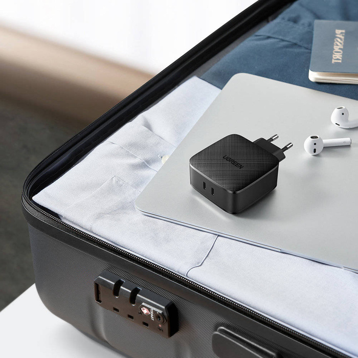 Ugreen Ladegerät 2x USB Typ C 66W Power Delivery 3.0 Quick Charge 4.0+ schwarz (CD216)