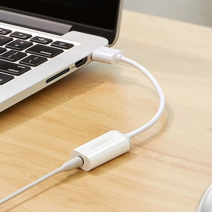 UGREEN Adaptador de audio USB Mini Jack de 3,5 mm US206 Blanco