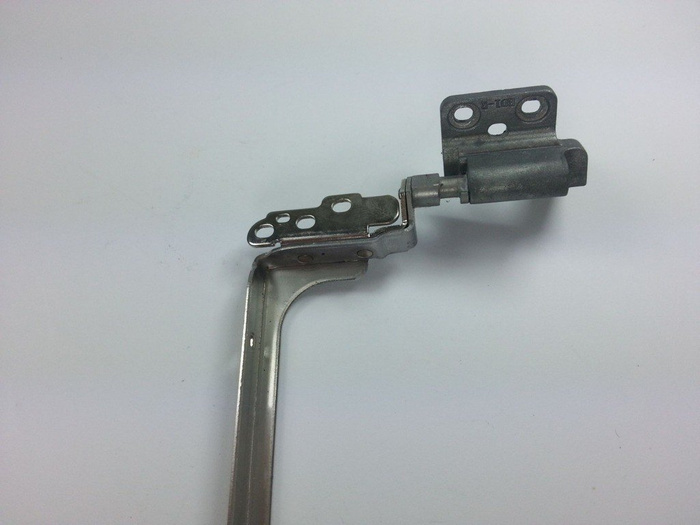 TOSHIBA P100 L100 17' Cerniera destra A000012400