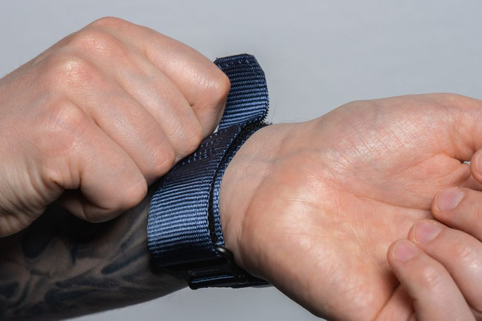 Pasek do Apple Watch Forcell F-Design FA05 rzep nylon 38 / 40 / 41 mm niebieski