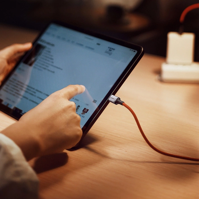 Ugreen US294 USB-C 2.0 / USB-C 2.0 3A kabel - červený