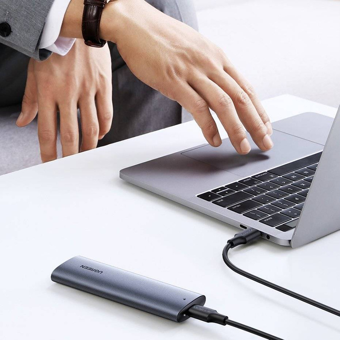 Ugreen M.2 SSD Schacht USB 3.2 Gen 2 Laufwerk (SuperSpeed USB 10 Gbps) + USB Type C Kabel 0,5m grau (CM400 10902)