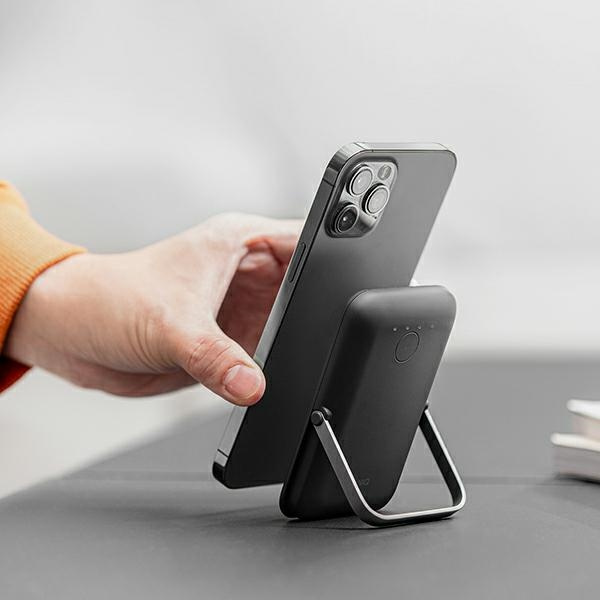 Uniq Powerbank Hoveo 5000mAh USB-C 20W PD Schnellladung Kabellos Magnetisch Grau/Anthrazitgrau