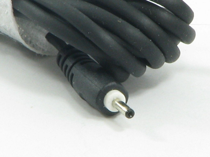  NOKIA 6300 N8 C6 E71 E65 N73 N95 AC-8X Network Original New