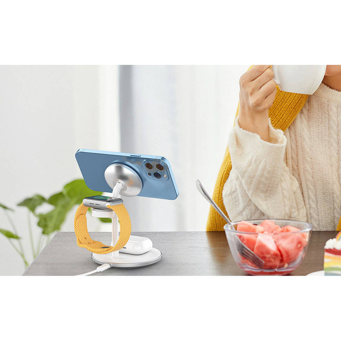 Caricatore a induzione Choetech (compatibile con MagSafe) Supporto per iPhone, Apple Watch, AirPods bianco (T585-F)