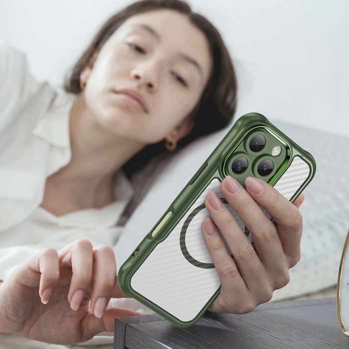 Leading Series MagSafe Silicone Case for iPhone 16 Pro - Green