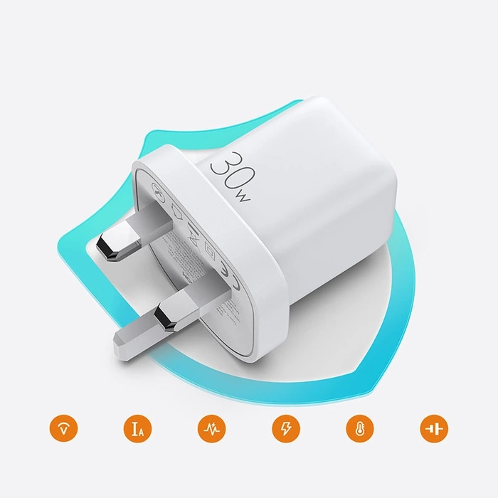 Joyroom USB Type C / USB wall charger 30W Power Delivery Quick Charge 4.5A (UK plug) white (L-QP303)