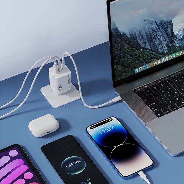 Wozinsky CGWCW 65W USB-A / 2 x USB-C GaN wall charger - white