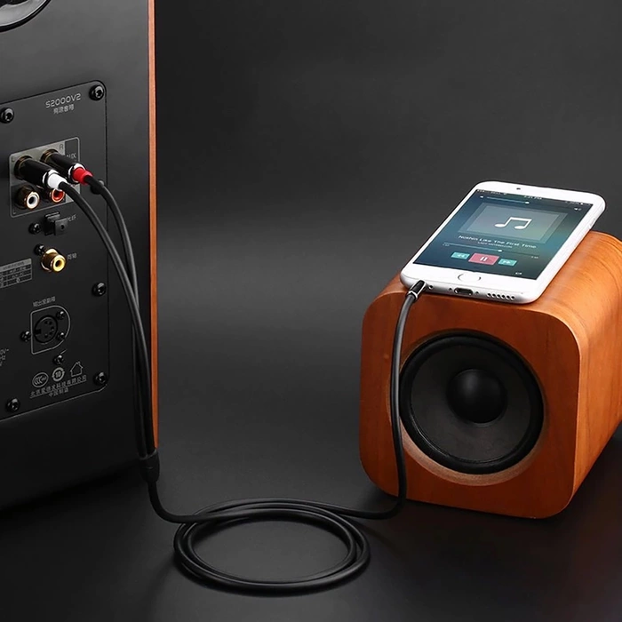 Uzelený Kábel audio kábel 3,5 mm mini jack - 2RCA 2 m čierny (AV116 10584)