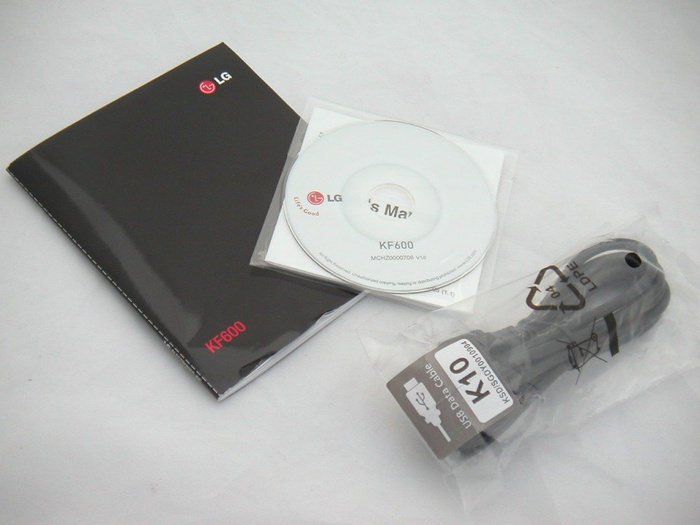 LG KF600 CD box, cable