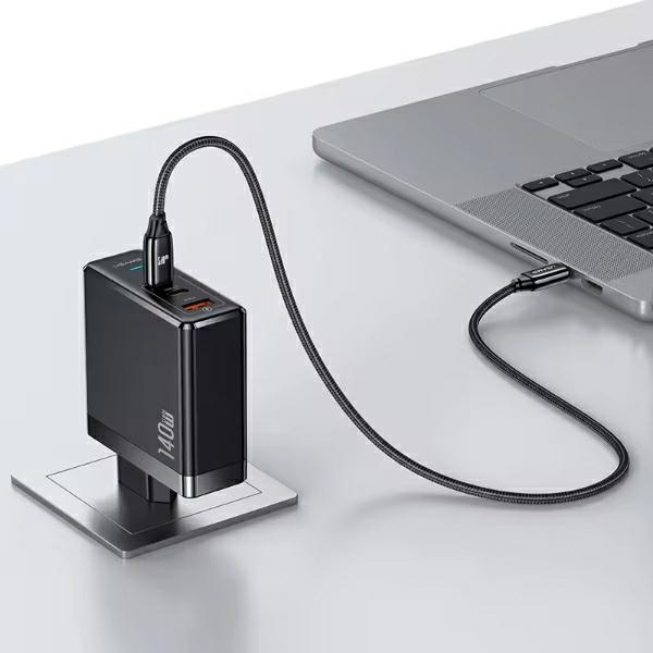USAMS Ład. siec. 2xUSB-C+1xUSB T52 PD140W PD Fast Charging US-CC168 + kabel U82 USB-C/USB-C US-SJ581 240W czarny/black UM Series UMXLOGTC01