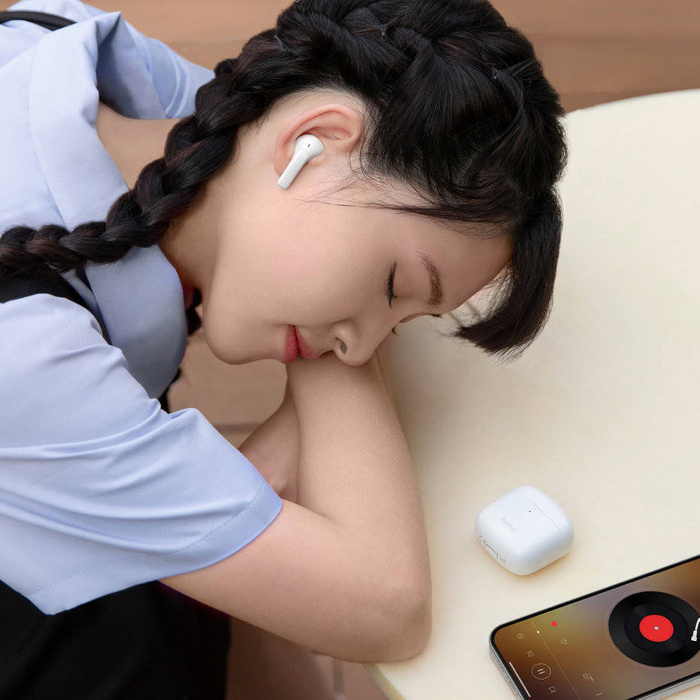 Baseus E3 bezdrátová Bluetooth 5.0 TWS sluchátka do uší vodotěsná IP64 bílá (NGTW080002)