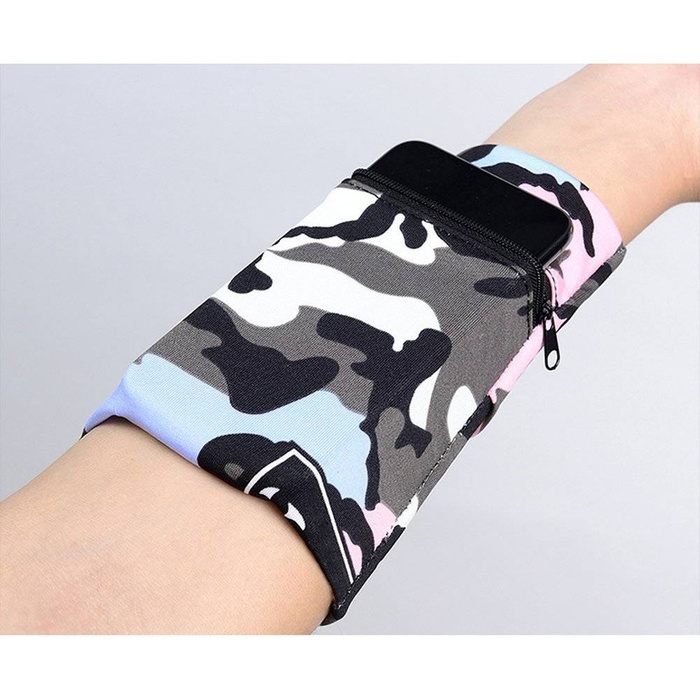 Stoffarmband am Arm für Lauffitness, camo blue