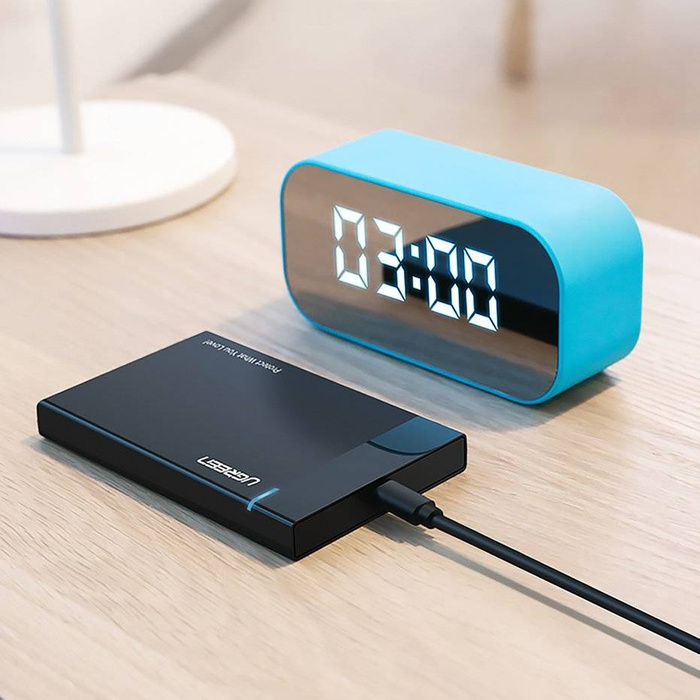 Ugreen Schacht für HDD SSD 2,5'' SATA Laufwerksgehäuse USB 3.2 Gen 1 (5 Gbps) USB Typ C + 0,5 m Kabel schwarz (US221 50743)