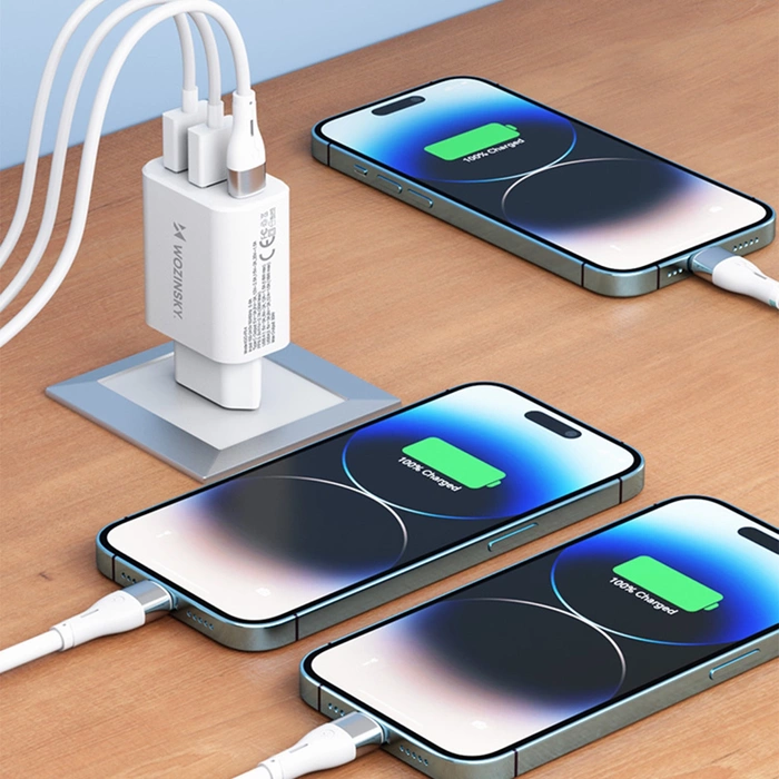 Wozinsky CWCUCW 30W USB-C / 2 x USB-A Wandladegerät - Weiß