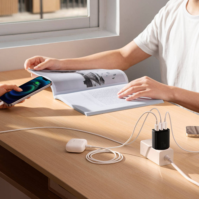 Chargeur Baseus Compact 3x USB 17W noir (CCXJ020101)