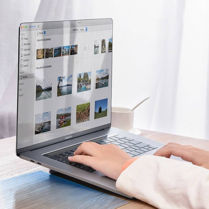 Ultra tenký skládací stříbrný přilnavý hliníkový stojan na notebook pro MacBook Baseus (SUZC-0S)