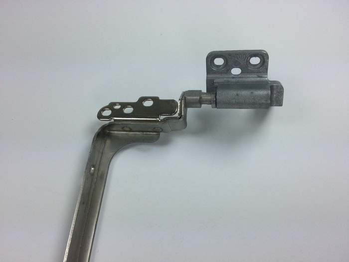 Pravý závěs TOSHIBA P100 L100 17' A000013130