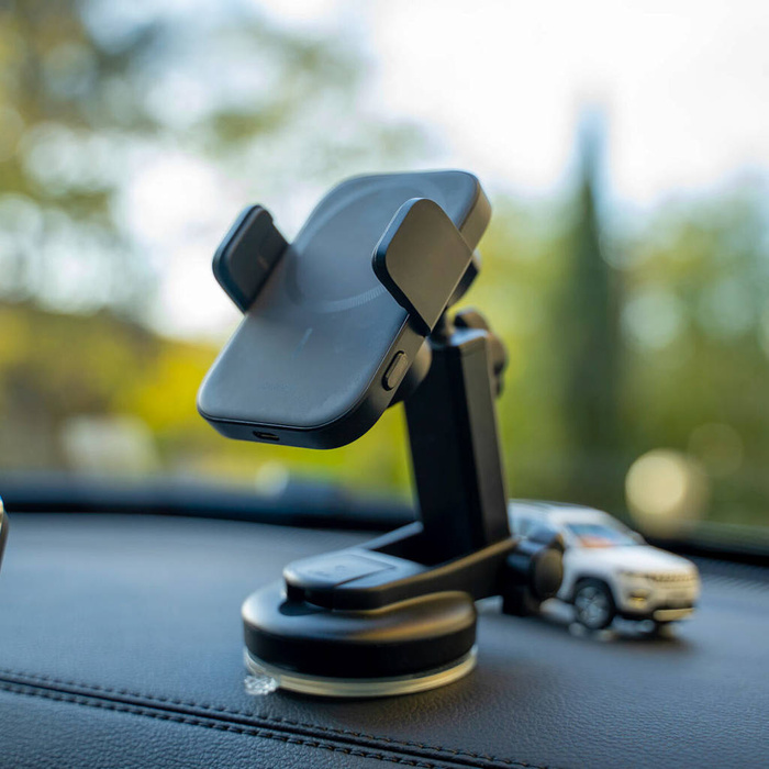 Joyroom Car Holder Qi Wireless Induction Charger 15W (MagSafe for iPhone Compatible) for Dashboard (JR-ZS295)