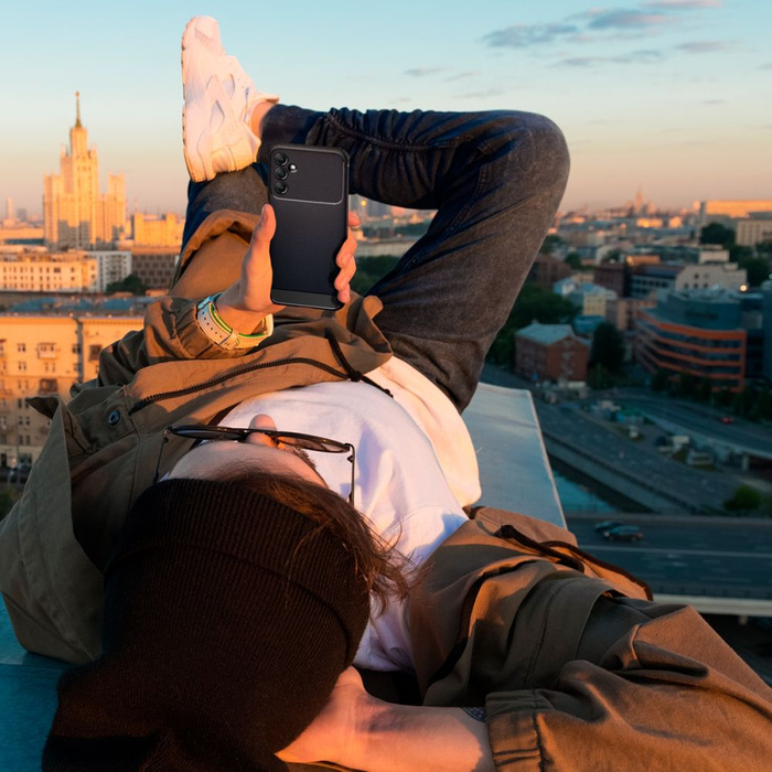 Hülle Spigen Rugged Armor Galaxy A14 5G MATTE Schwarz Case