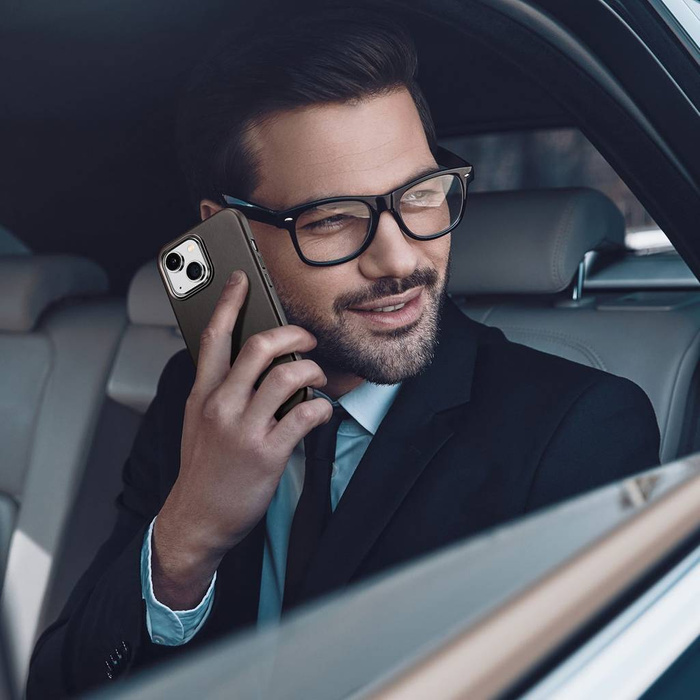 Dux Ducis Naples pour iPhone 14 en cuir (compatible MagSafe) marron foncé