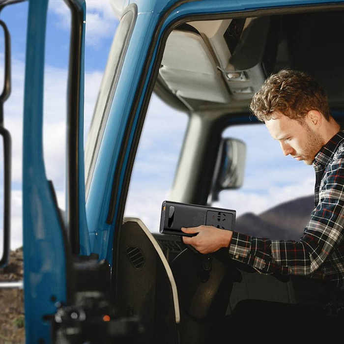 Auto měnič Baseus 150W 12V / 500W 220V (EU a CN zástrčka) černý (CGNB000101)