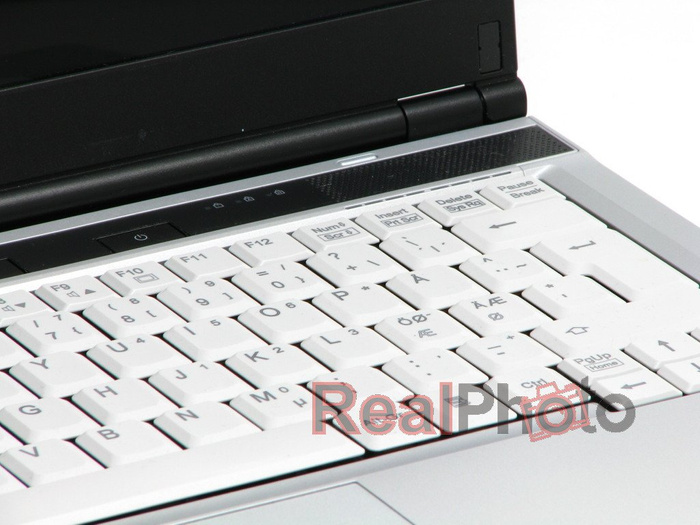 Ordinateur portable Fujitsu-Siemens Lifebook S6420 Series 2.40 GHz X 2 P8600