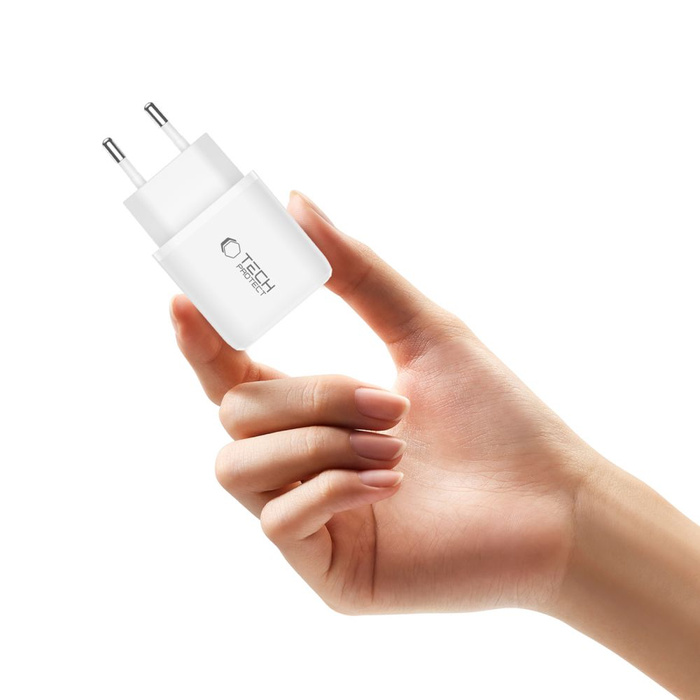 TECH-PROTECT NCA45W-GAN 2-PORT NETWORK CHARGER PD 45W / QC3.0 + LIGHTNING CABLE WHITE