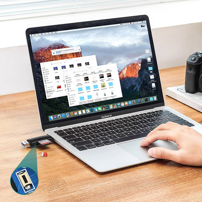 Adaptér Ugreen čtečka karet SD / micro SD (USB-A / USB-C) černý (CM304)