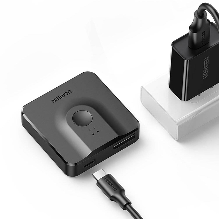 Ugreen CM430 rozbočovač signálu 2x DisplayPort (vstup) na 1x DisplayPort (výstup) Přepínač 4K / 1080p černý (60622)