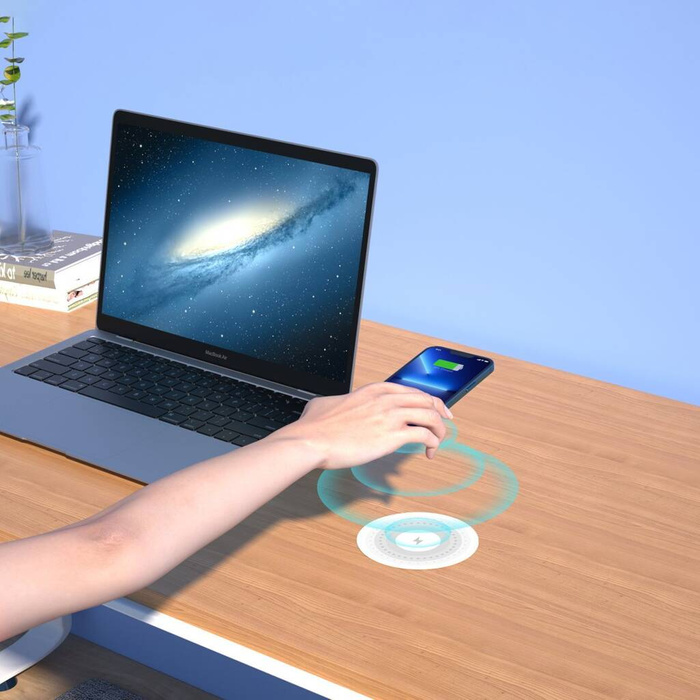 [RETURNED ITEM] Caricabatterie a induzione da banco Choetech 10W + caricatore EU con cavo di alimentazione nero (T590-F)