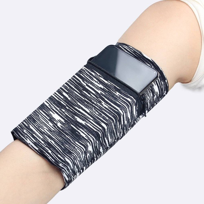 Stoffarmband am Arm für Lauffitness, camo blue